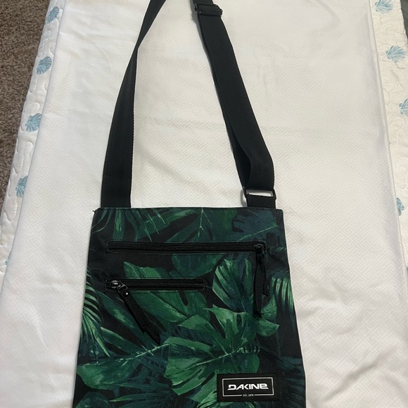 DaKine Jo Jo Green Night Tropical Crossbody Bag used - Picture 1 of 8